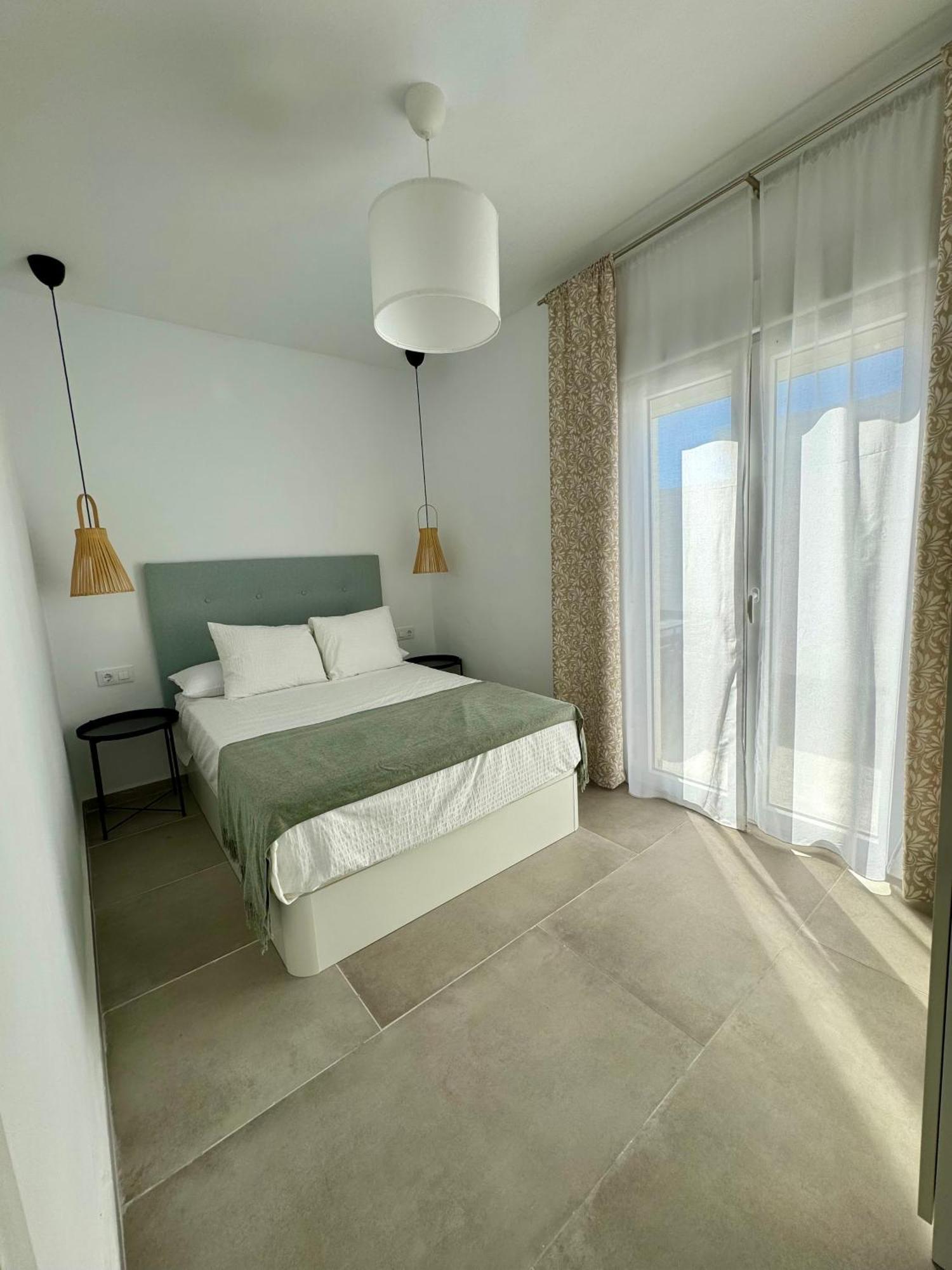 Apartamentos Munoz Fornell 2 Chiclana de la Frontera Buitenkant foto