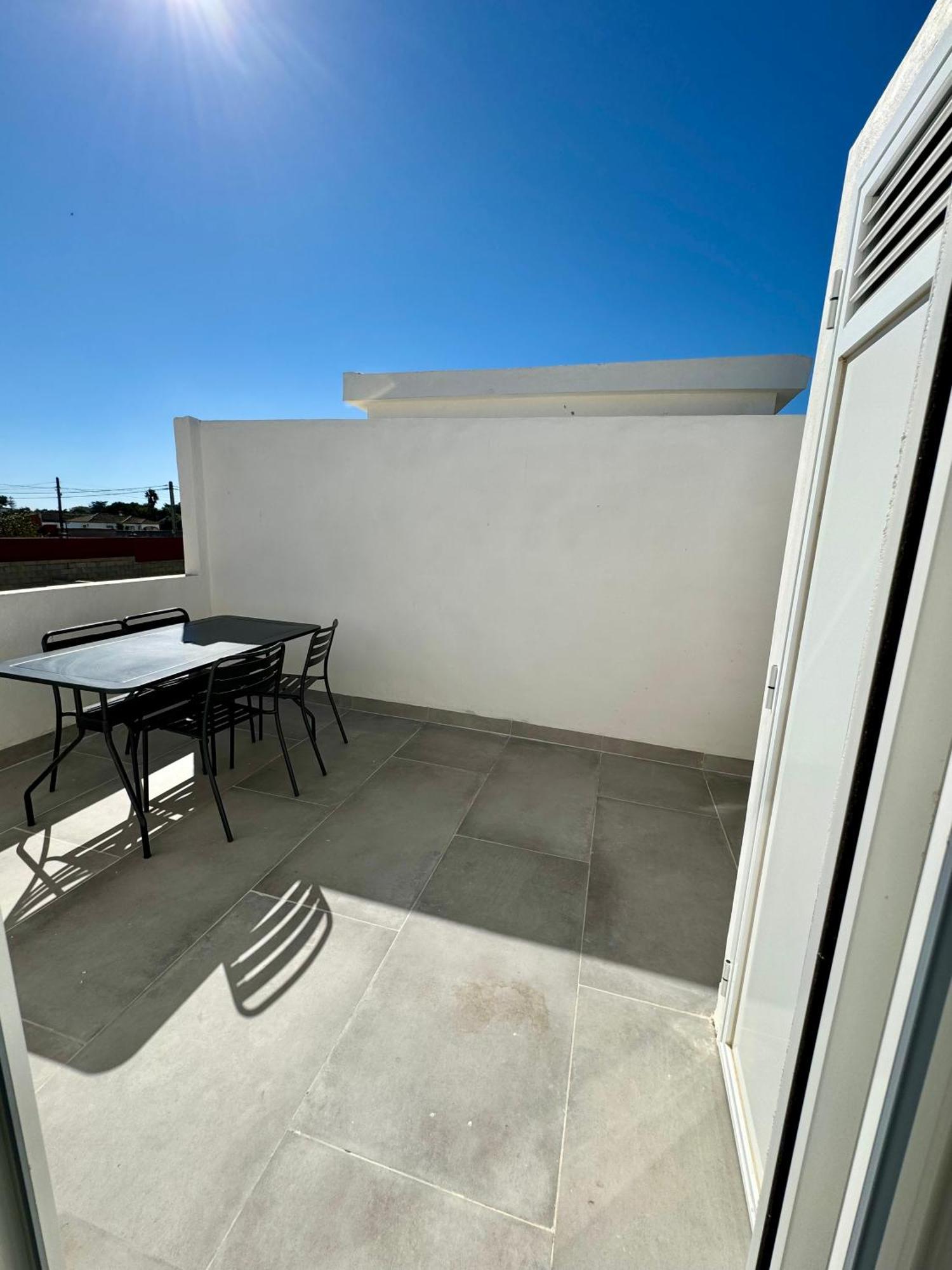 Apartamentos Munoz Fornell 2 Chiclana de la Frontera Buitenkant foto